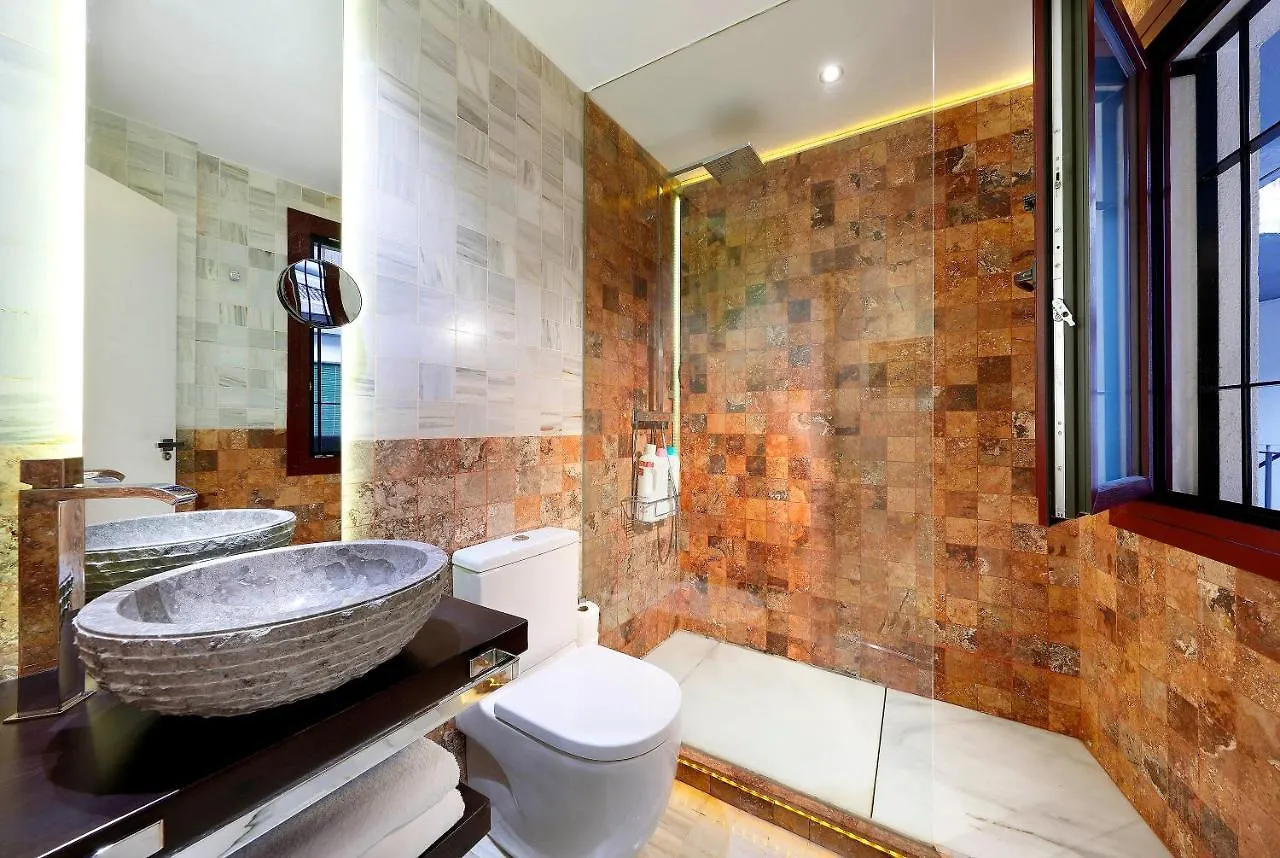 Art Chapiz Apartments Granada