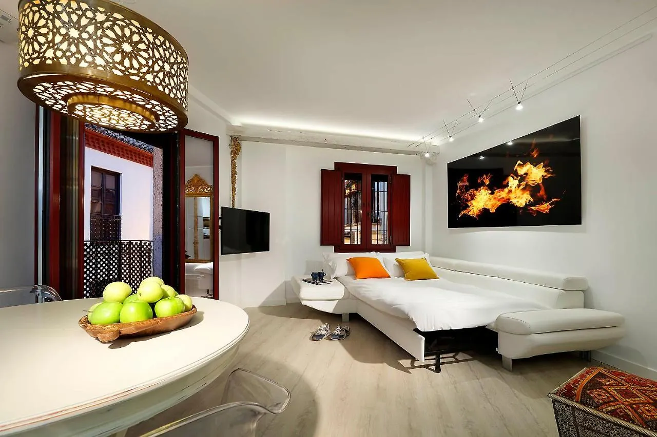 Art Chapiz Apartments Granada Spain
