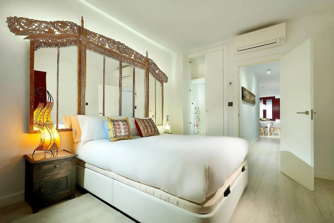 Art Chapiz Apartments Granada Spain